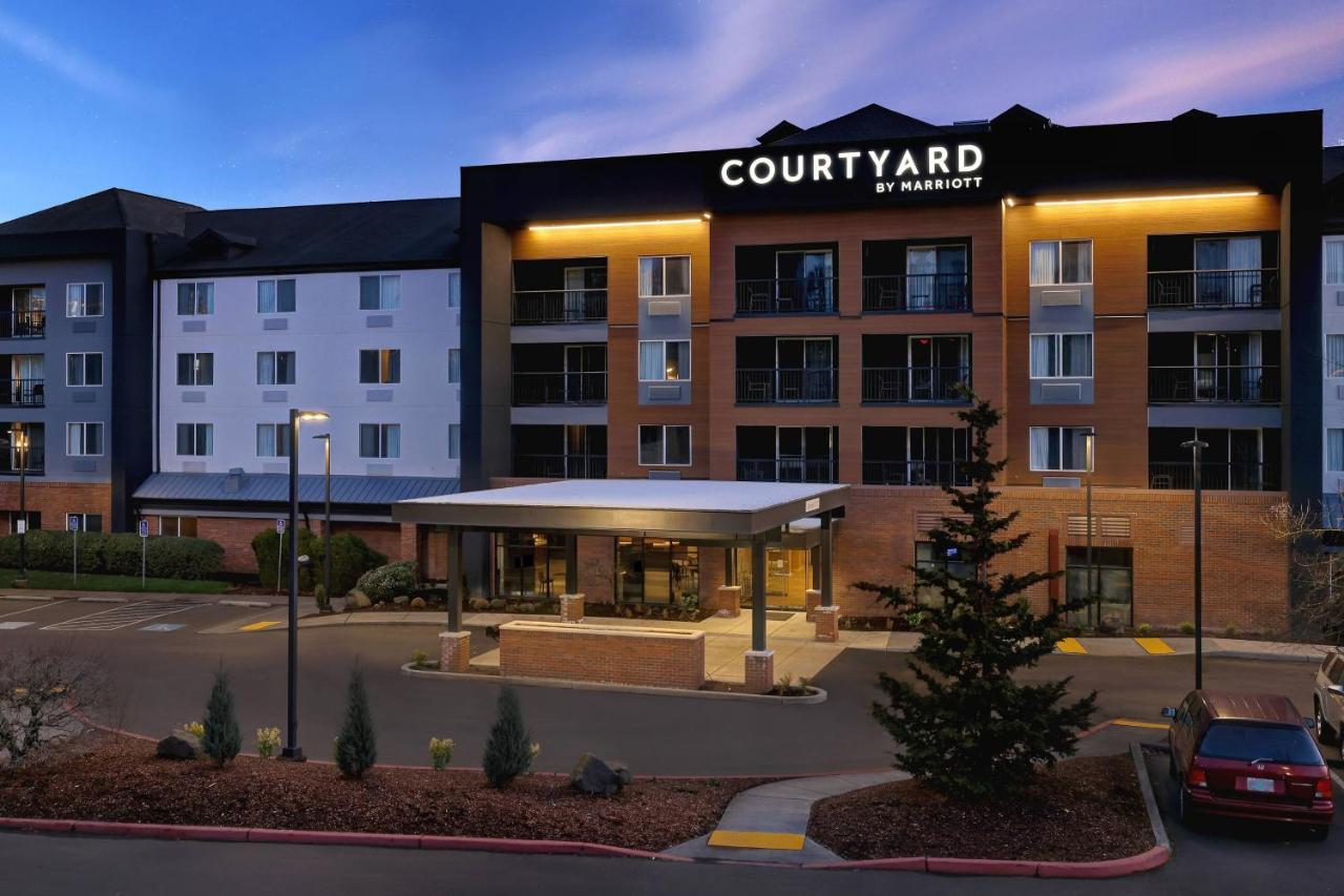 Courtyard By Marriott Portland Southeast/Clackamas Exterior photo